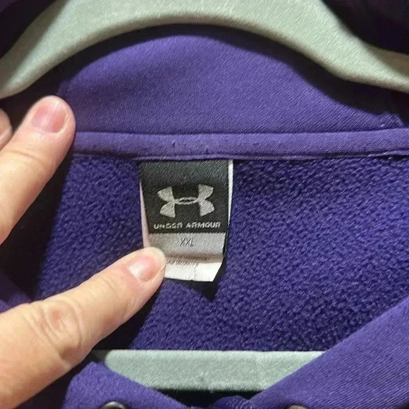 Under Armour hoodie size 2X - Picture 2 of 4